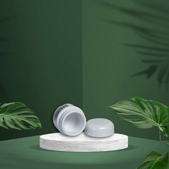 La Mer The Moisturizing Soft Cream Jar (Travel Size Empty) - Picture 2 of 2